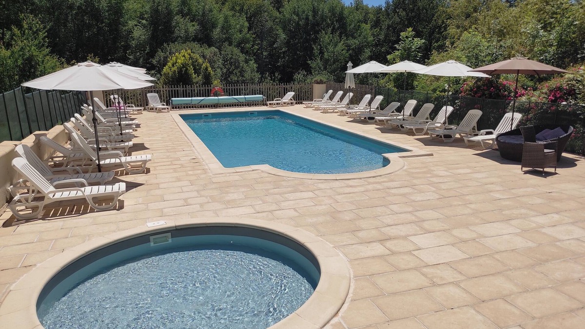 Catus Cottage | Pagel, "Soleil Levant" ground floor, with large garden and swimming pool