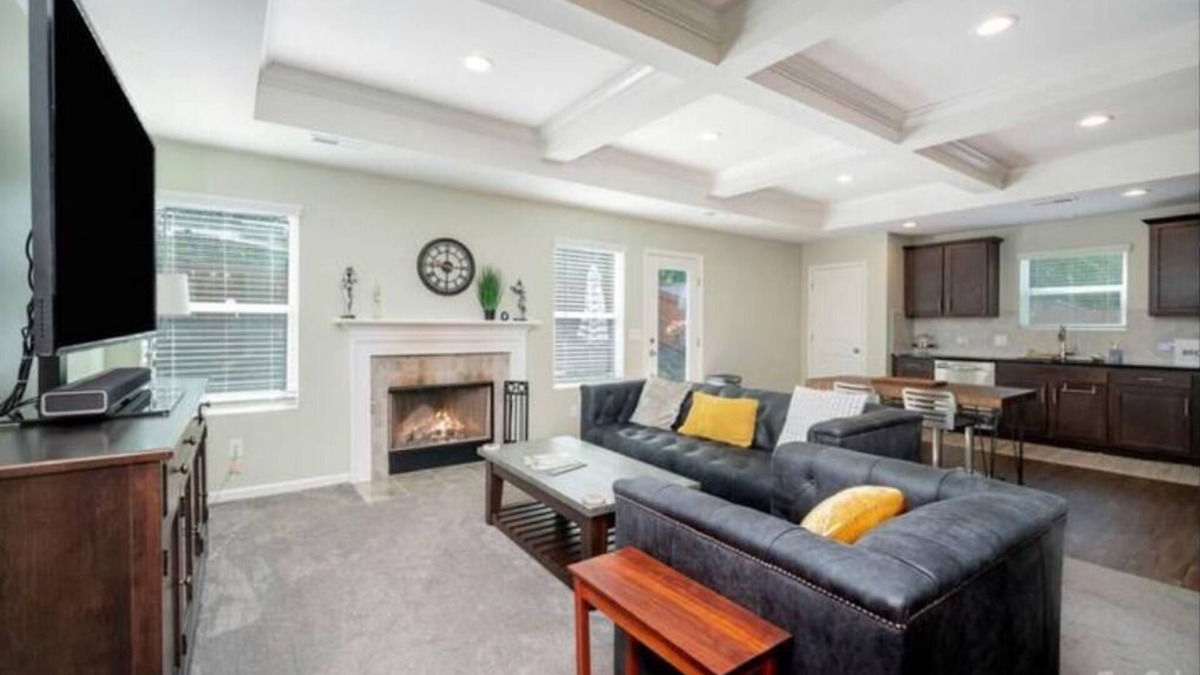 Chesterfield County House | Pageland's charming-tranquil country setting home/sleeps 8/fenced yard