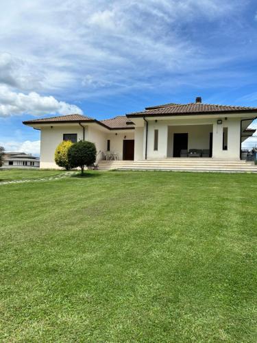 Atina House | Pagnani Guest House
