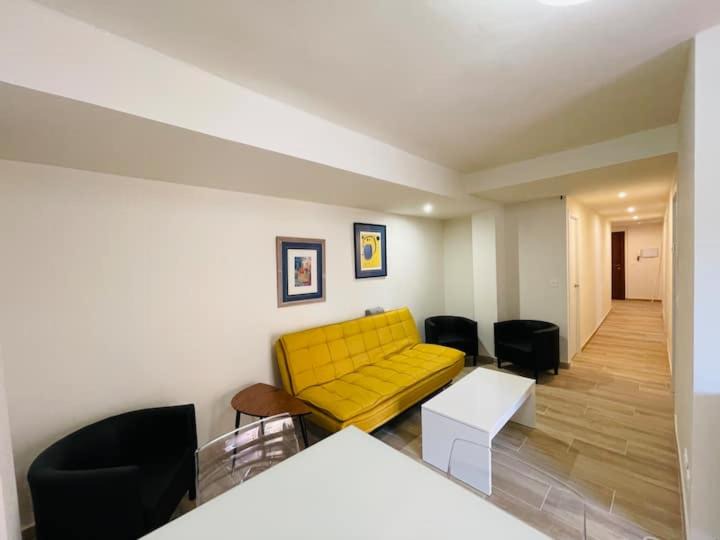 Las Fuentes Apartment | PALACIO DE LARRINAGA