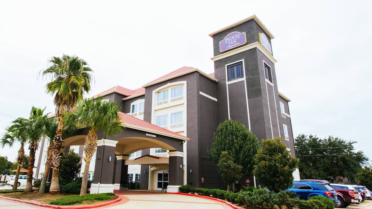 Barker Hotel | Palacio Royale Inn Signature Katy