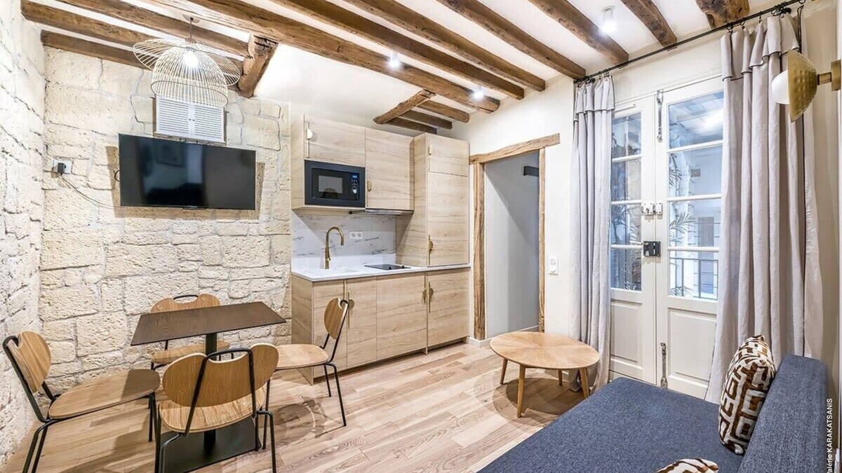Les Halles Apartment | Palais Royal - Victoires 1bdr by B'Your Home