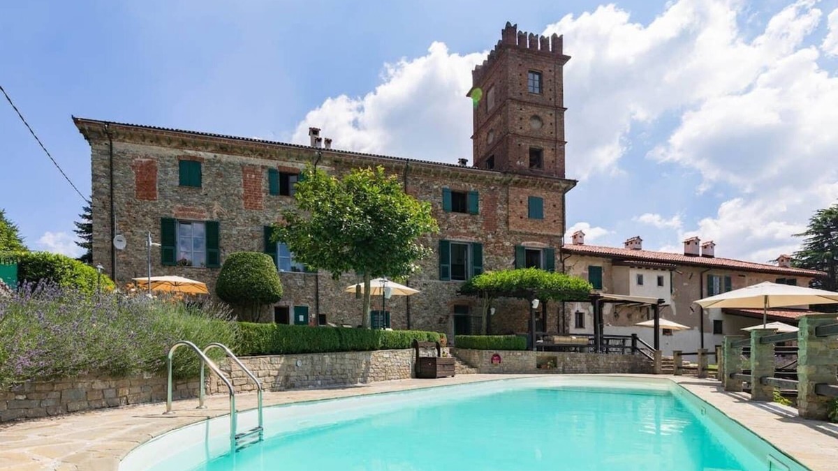 Segno Apartment | Palazzo K - (ap 3) Large 1 bedroom apartment in farmhouse with pool