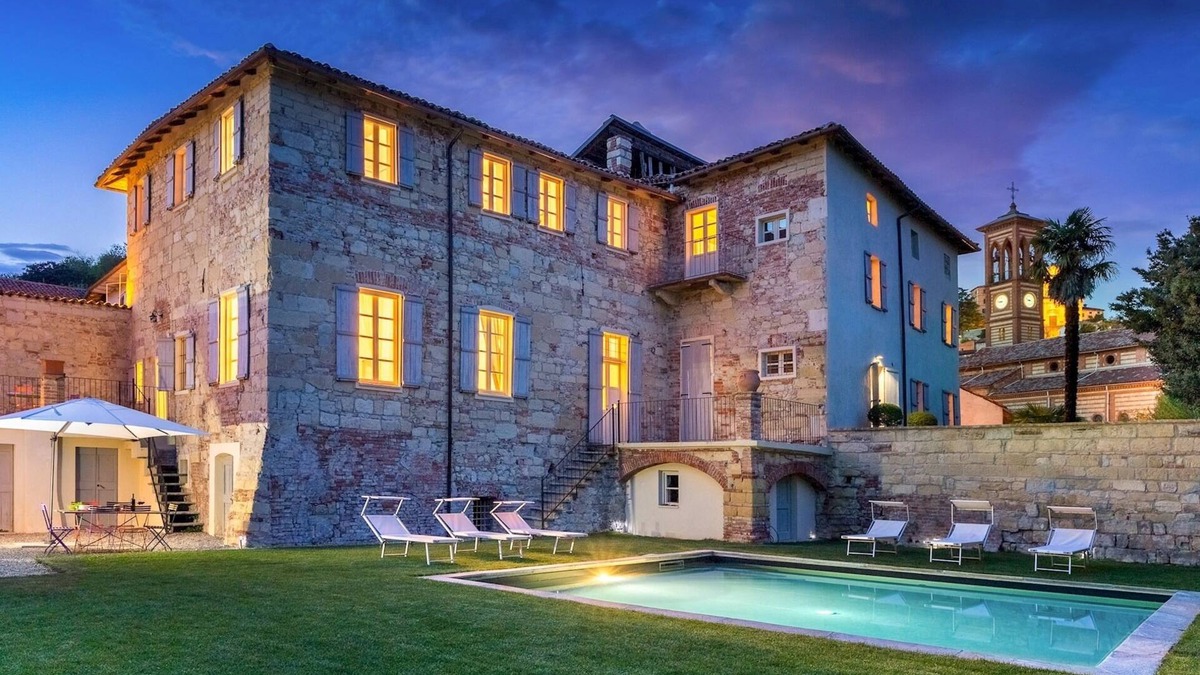 Ottiglio Villa | Palazzo Pozzo Bonelli 14, Emma Villas
