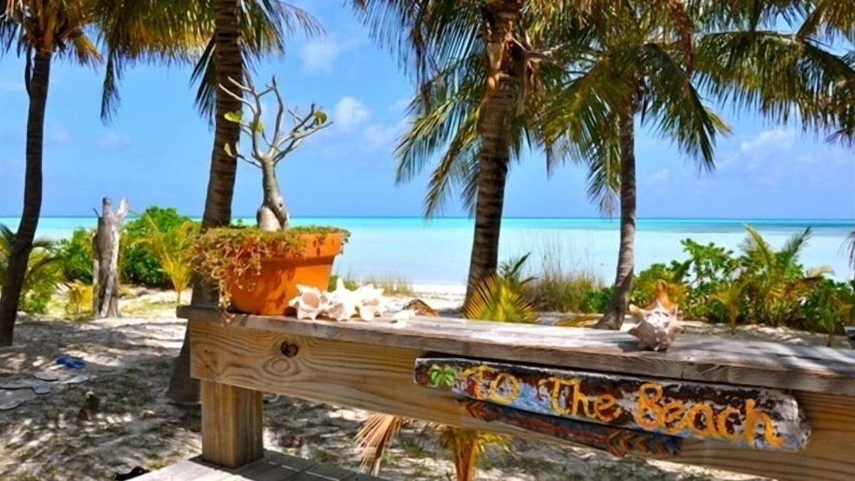 Spanish Wells House | Palm 22 - Beachfront Cottage with Spectacular Views/Beach