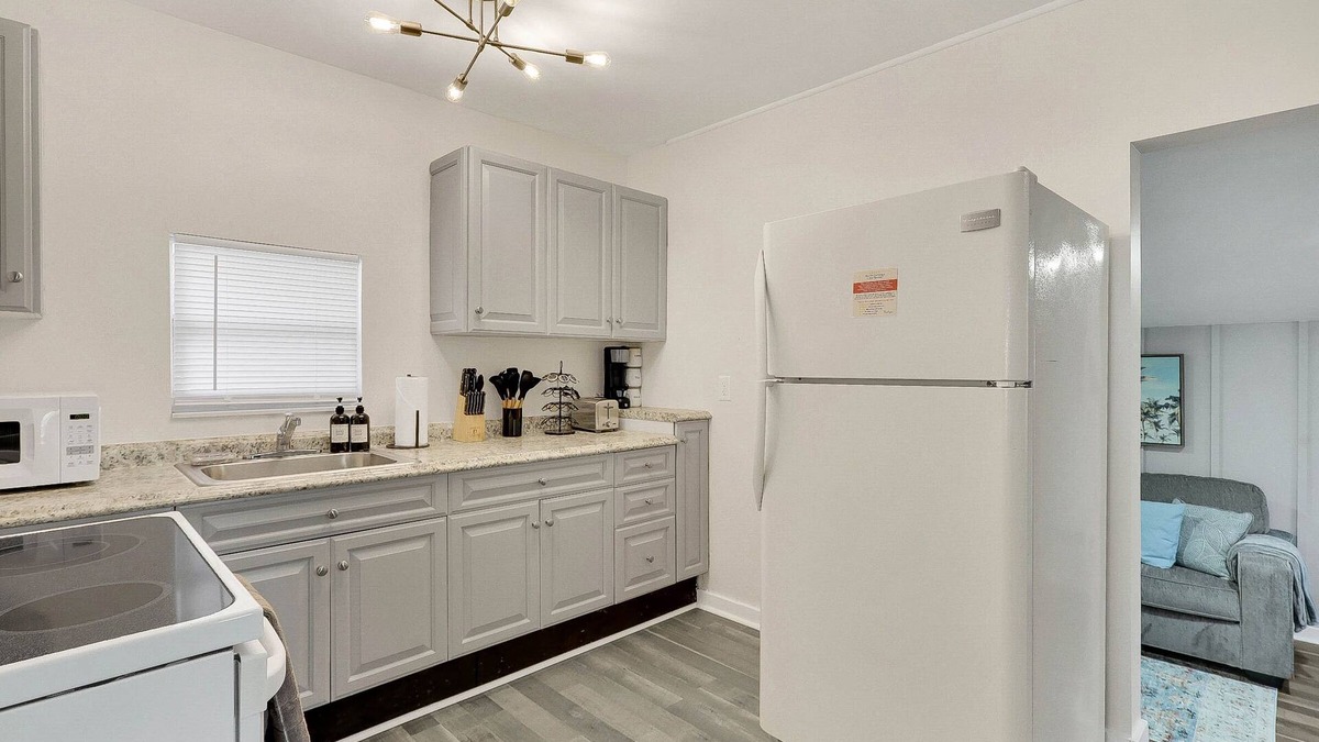Palm Beach - West Palm Beach Cottage | Palm Beach Bungalow Getaway