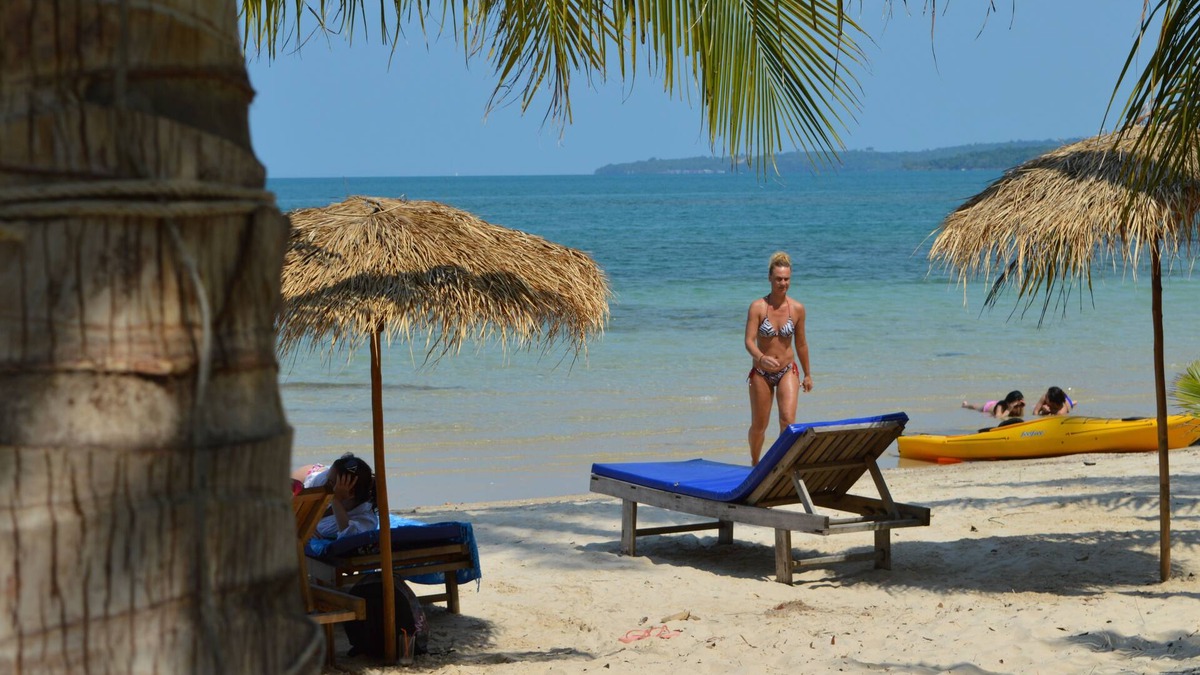 Koh Rong Hotel | Palm Beach Bungalow Resort