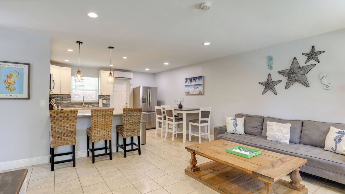 Juno Ridge House | Palm Beach Townhome: 4 Mi to Juno Beach Park!