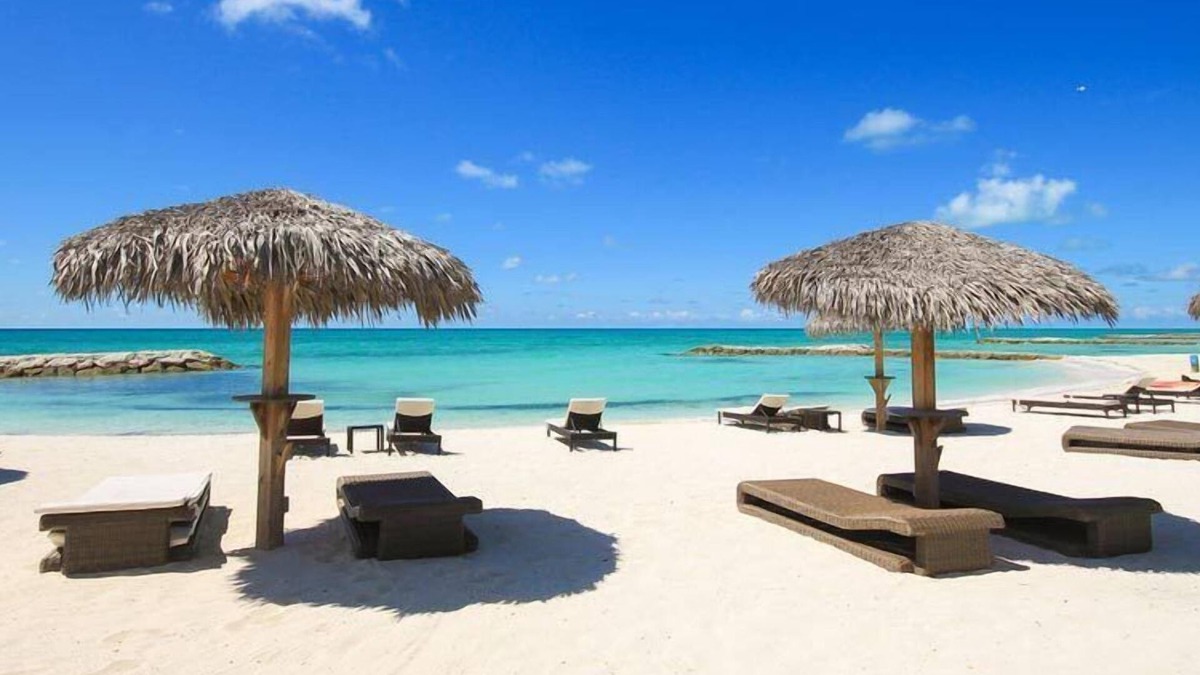 Palm Cay Hotel | Palm Cay Beach Club & Marina
