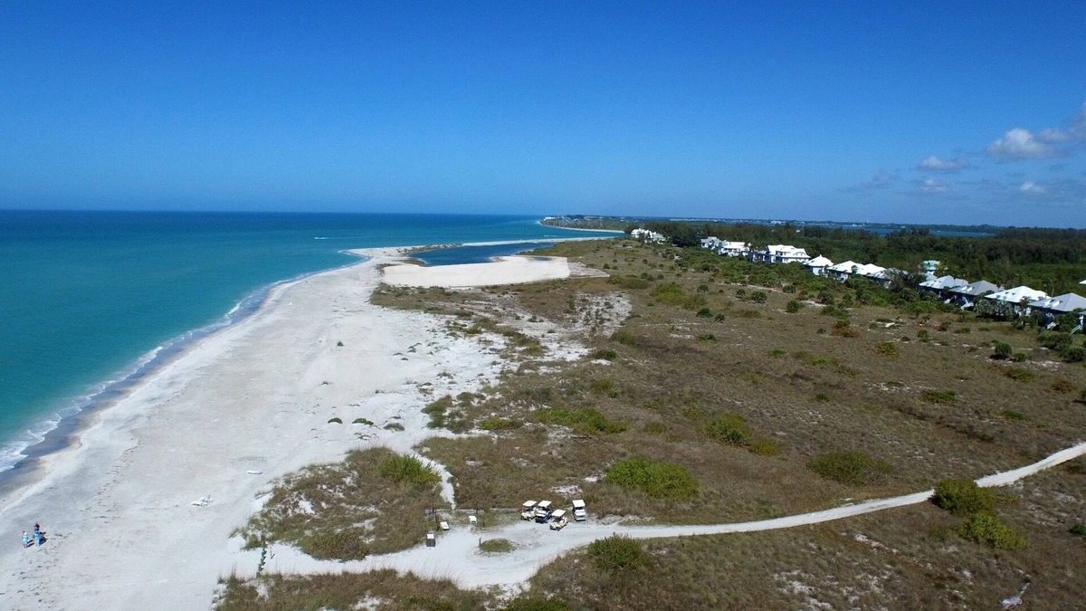 Placida Villa | Palm Island 3 Bedroom Superior Villa by RedAwning