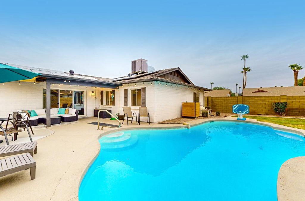 Dobson Ranch House | Palm Reflection