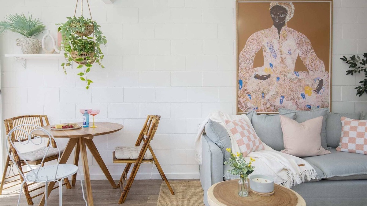Bateau Bay Villa | Palm Springs Oasis, short walk to Shelly Beach