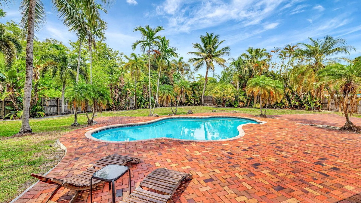Tamarac House | Palm Tree Paradise House with Private Pool.