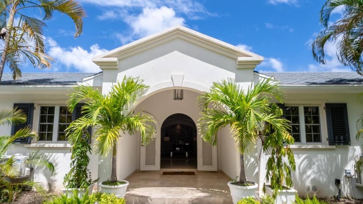 Halcyon Heights Villa | Palm Tree Villa | Beach View - Located in Fabulous Sandy Lane with Private Pool