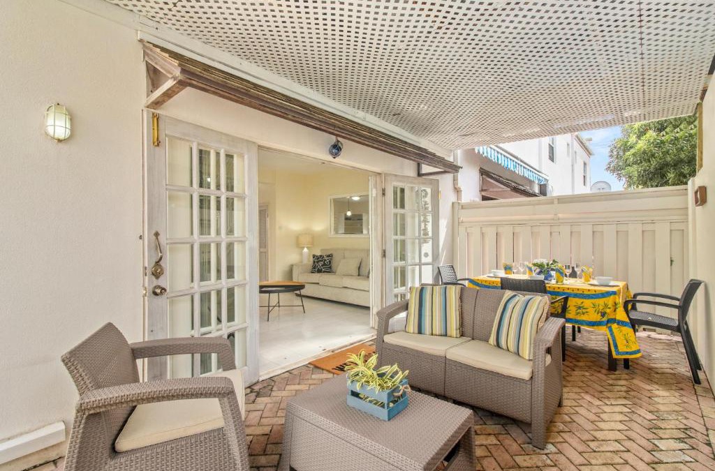 Blue Waters Apartment | Palm View 4