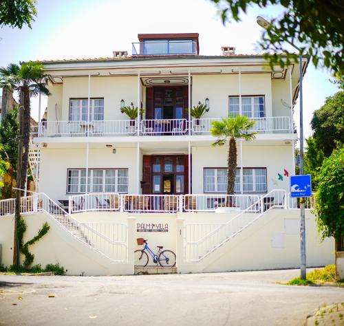 Adalar Hotel | Palm Villa Büyükada