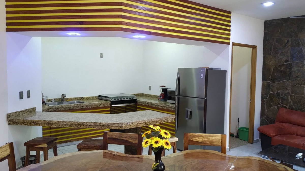 R Condo | PALMAS DE CHAHUE 7 (1,100 SF)