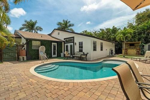 East Naples House | Palmetto Paradise