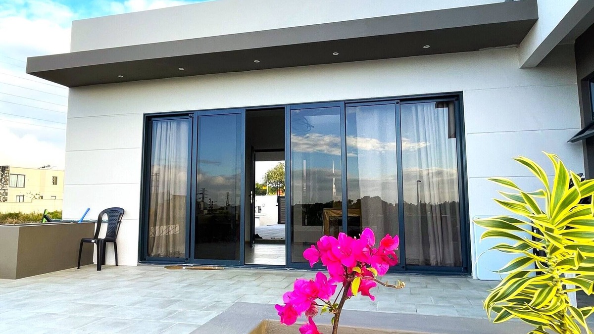 Vacoas-Phoenix Villa | Palms Haven - Mauritius - Luxurious Vacation Home with Spectacular Views