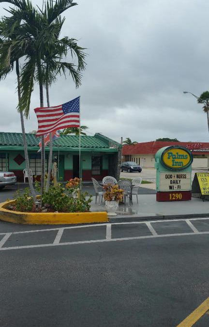 Dania Beach Hotel | Palms Inn