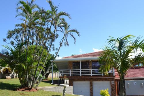 Umkomaas Apartment | Palmtree place - Stylish self catering unit