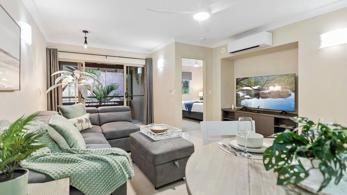 Westcourt Apartment | Palmview Heights - 9 Pools, BBQ & Gym