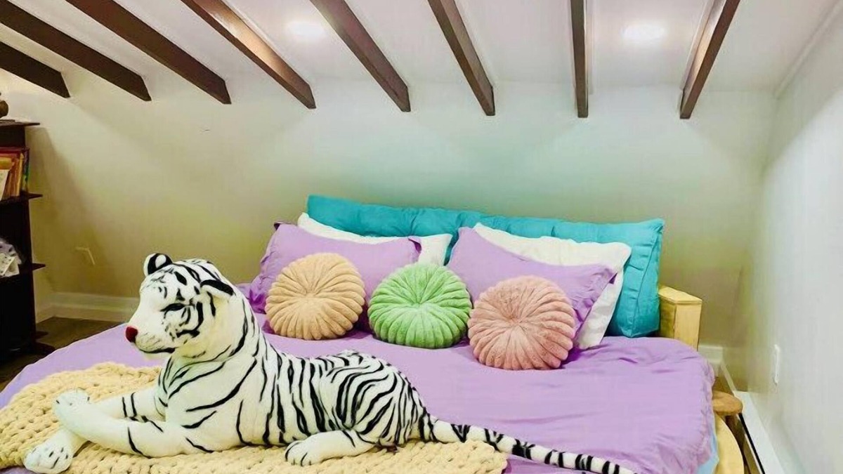 Highmount Apartment | Paloma Large Attic Apartment