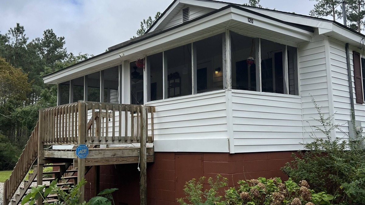 Hobucken House | Pamlico County Lodge on Goose Creek Island! Quiet, relaxing, comfortable stay!