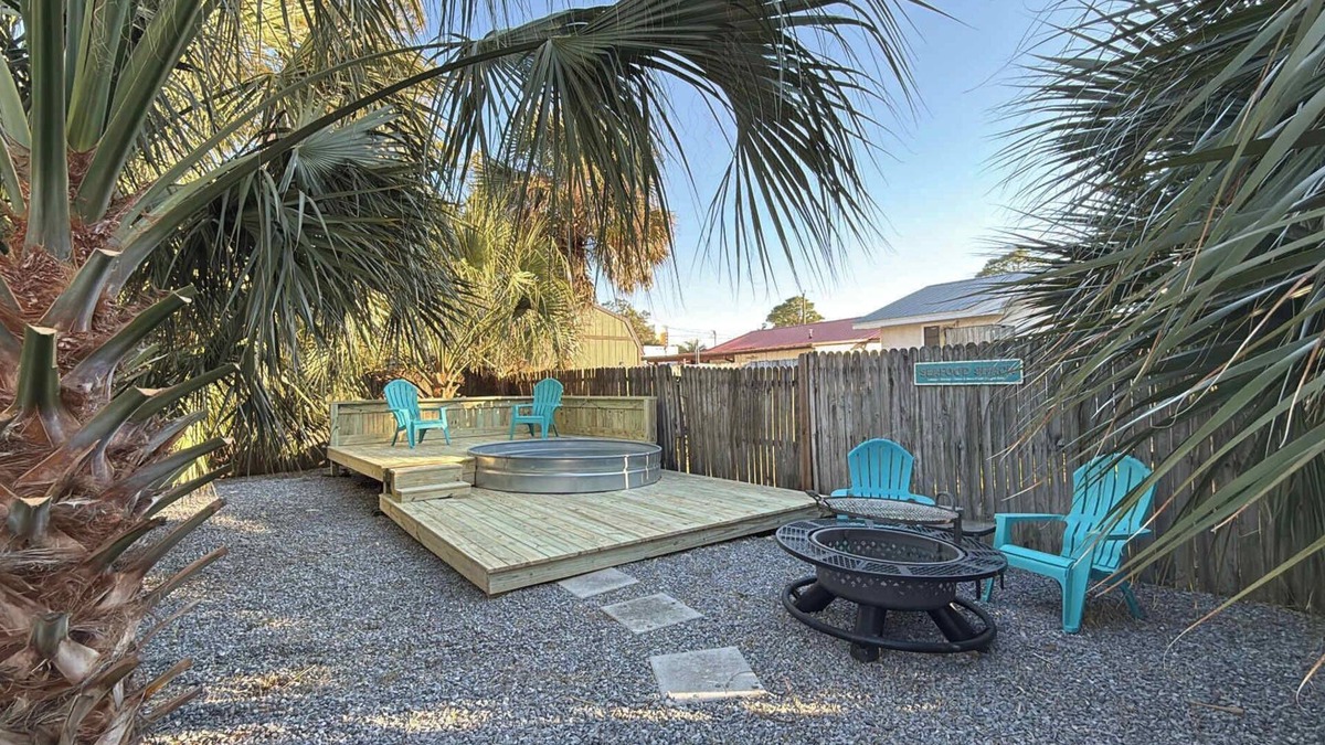 Silver Sands House | Panama Oasis ~Pool & Deck~Walk to Beach~Fire Pit