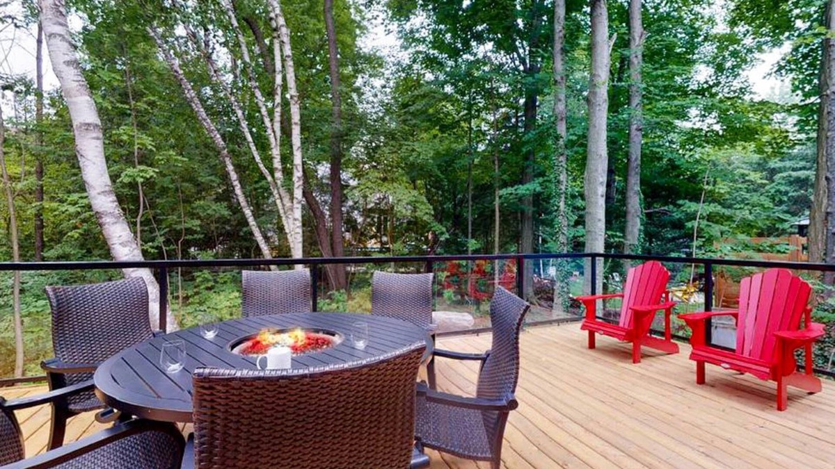 Bayfield Cottage | Pancho's Porch - 2 King Beds! Fireplace!