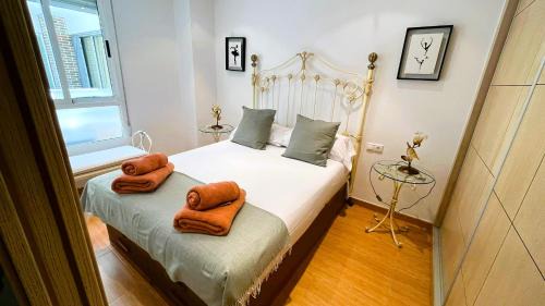 Ensanche Diputacion Apartment | PANDORA City Center Apartment by SunCastle apartamentos