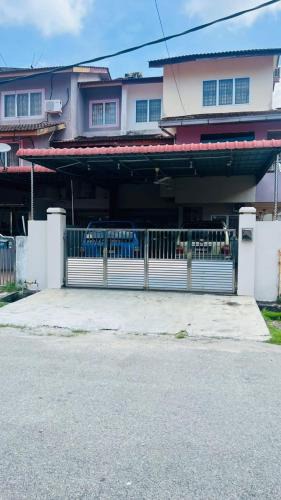 Pangkor Island Apartment | Pangkor 48 HomeStay