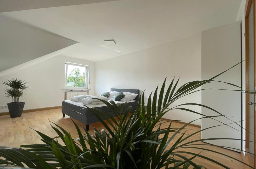 Zirndorf Apartment | Panoramaview near Playmobil & fair Nürnberg