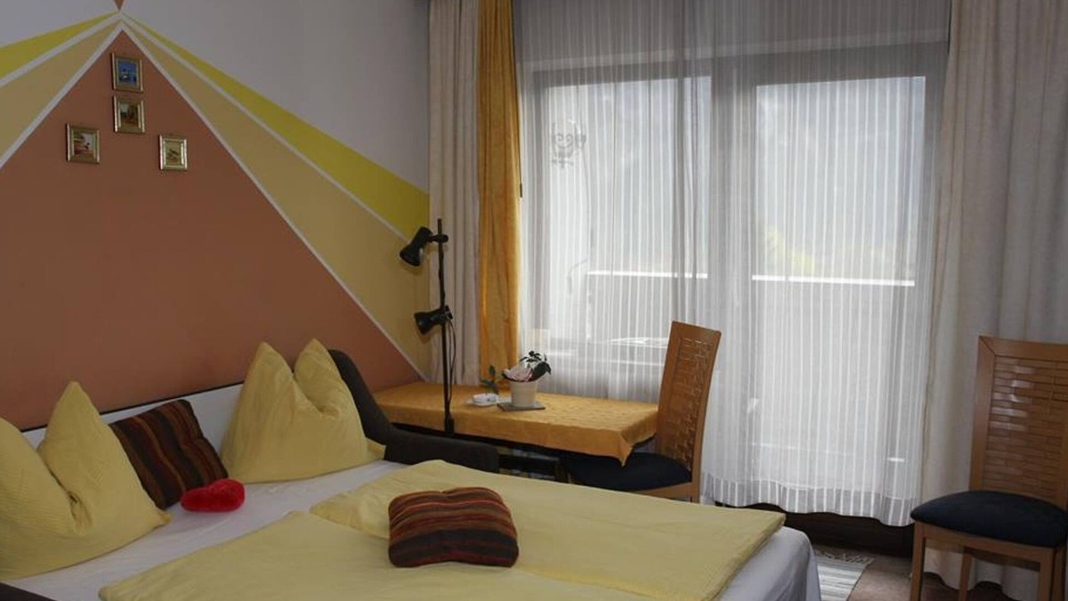 Imst Apartment | Panoramazimmer Doppel/zweibett - Pension Appartement Hofherr