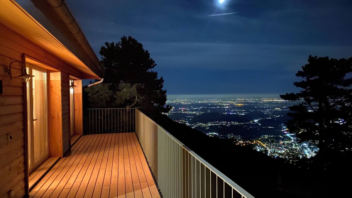 Castel San Pietro Apartment | Panoramic apartment on Monte Generoso