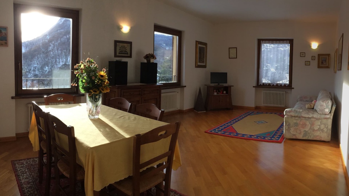 Asso Apartment | Panoramic apartment in Lake Como area