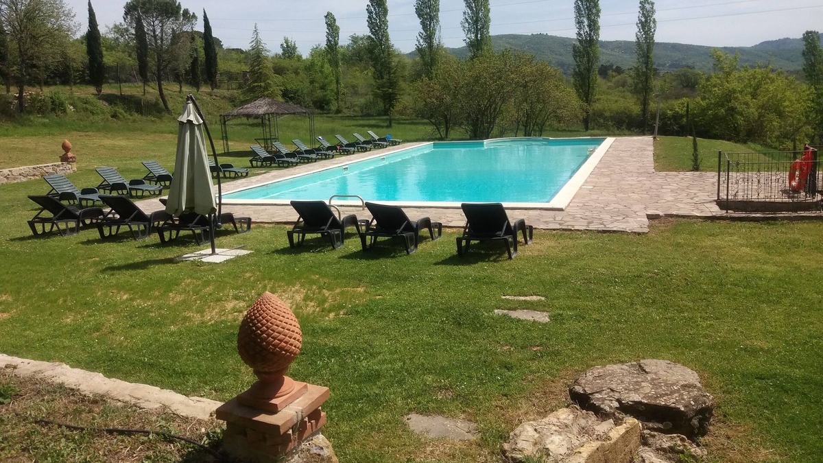Bucine Villa | Panoramic charming villa, pool, wi-fi, cooking lesson, weddings