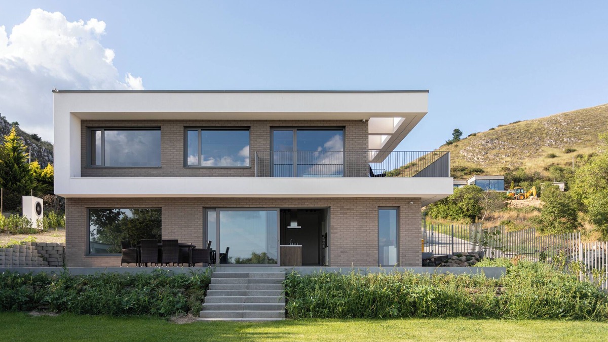 Budaors Villa | Panoramic Family Retreat w/Mountain Hot Tub 15-Minute to Budapest Center!