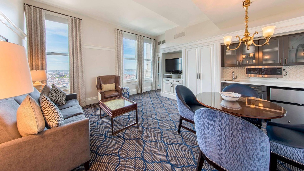 Downtown Boston Resort | Panoramic Harbor Views from CustomHouse Observation Deck, 1-Bedroom Suite