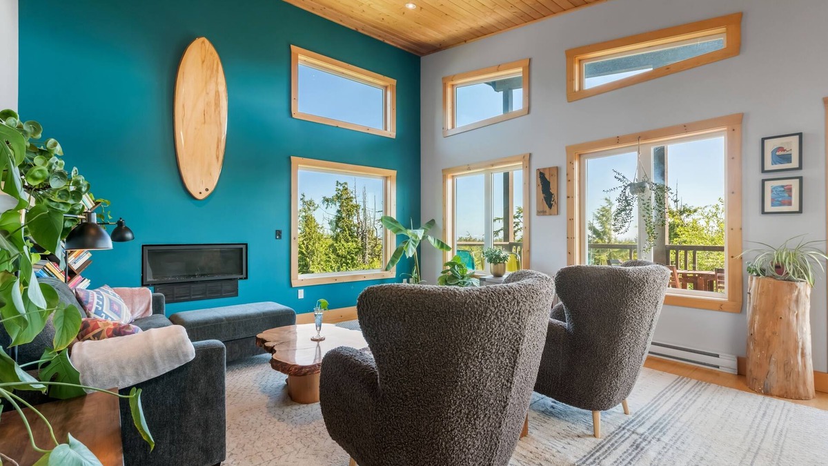 Ucluelet House | Panoramic Rainforest & Ocean Views, Fire Pit & EV Plug in Ucluelet