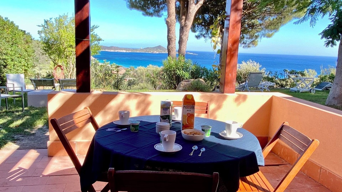 Villaggio Mandorli Villa | Panoramic sea view villa with large garden