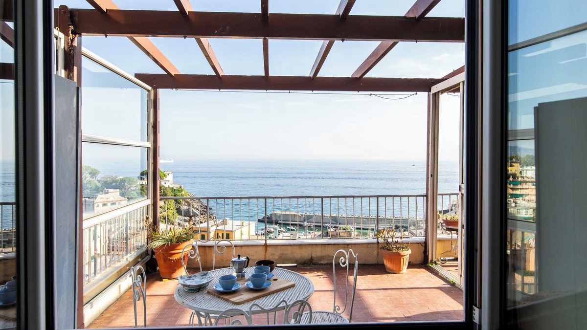 Nervi Apartment | Panoramic sea view - Two Bedroom Apartment, Sleeps 4