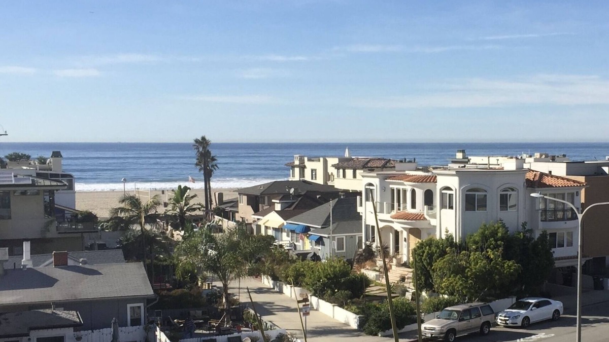 Hermosa Beach House | Panoramic South Bay views - Steps to Beach