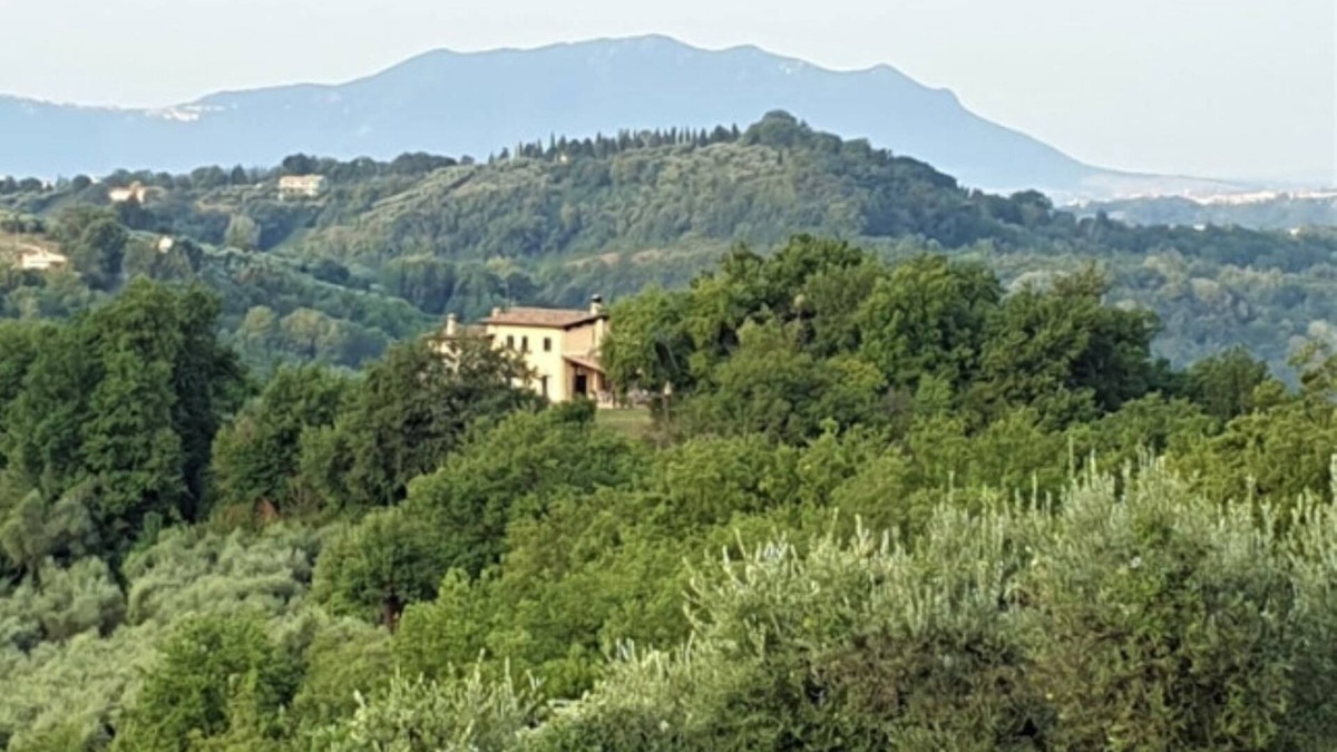 Selci House | Panoramic stone farmhouse in sabina with communal pool near