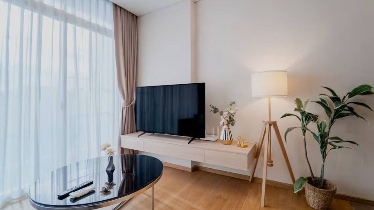 Khlong Toei Condo | Panoramic 2BR near Ekkamai with Infinity Pool