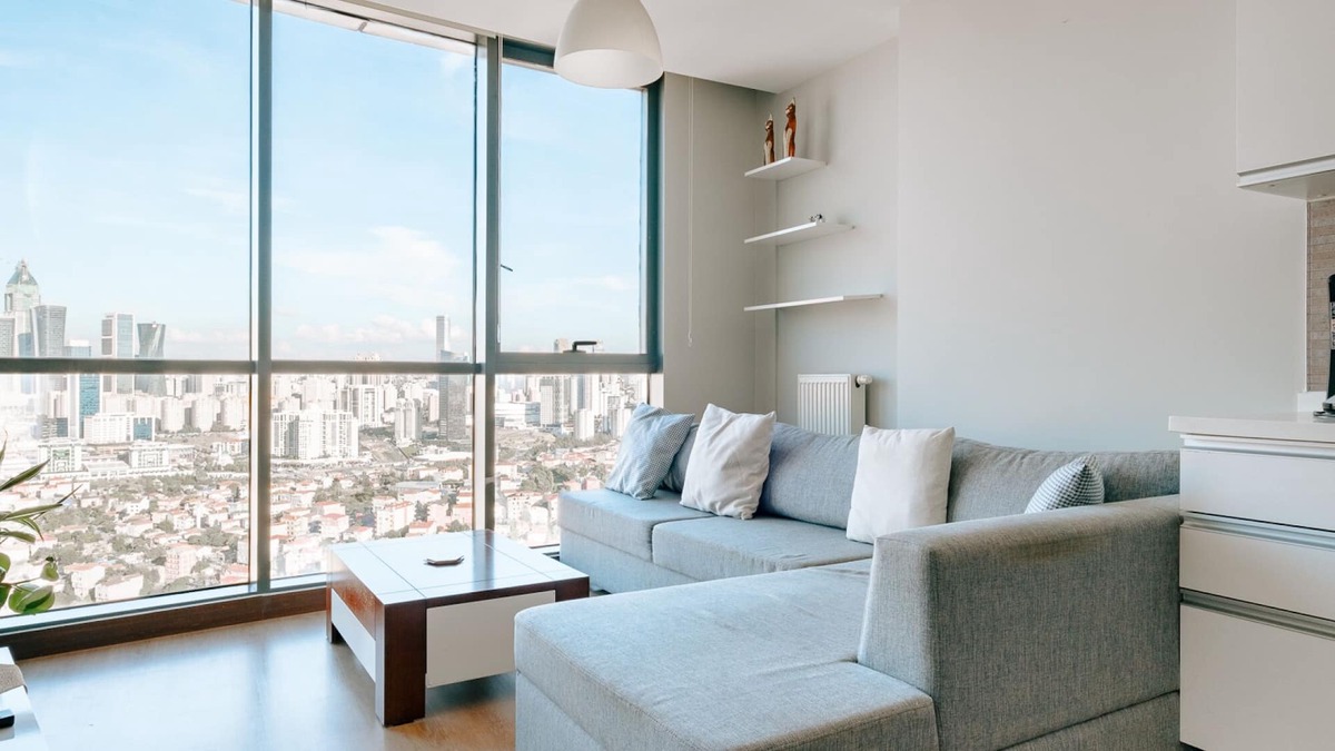Atasehir Apartment | Panoramic Urban Retreat, 4 Mins to Optimum