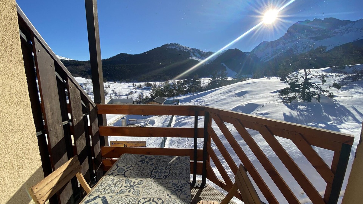 Gresse-en-Vercors Apartment | Panoramic view studio in the heart of Gresse en Vercors