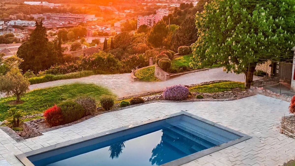 Apt Apartment | Panoramic view, private pool, walking distance Apt town center - 110m², Luberon