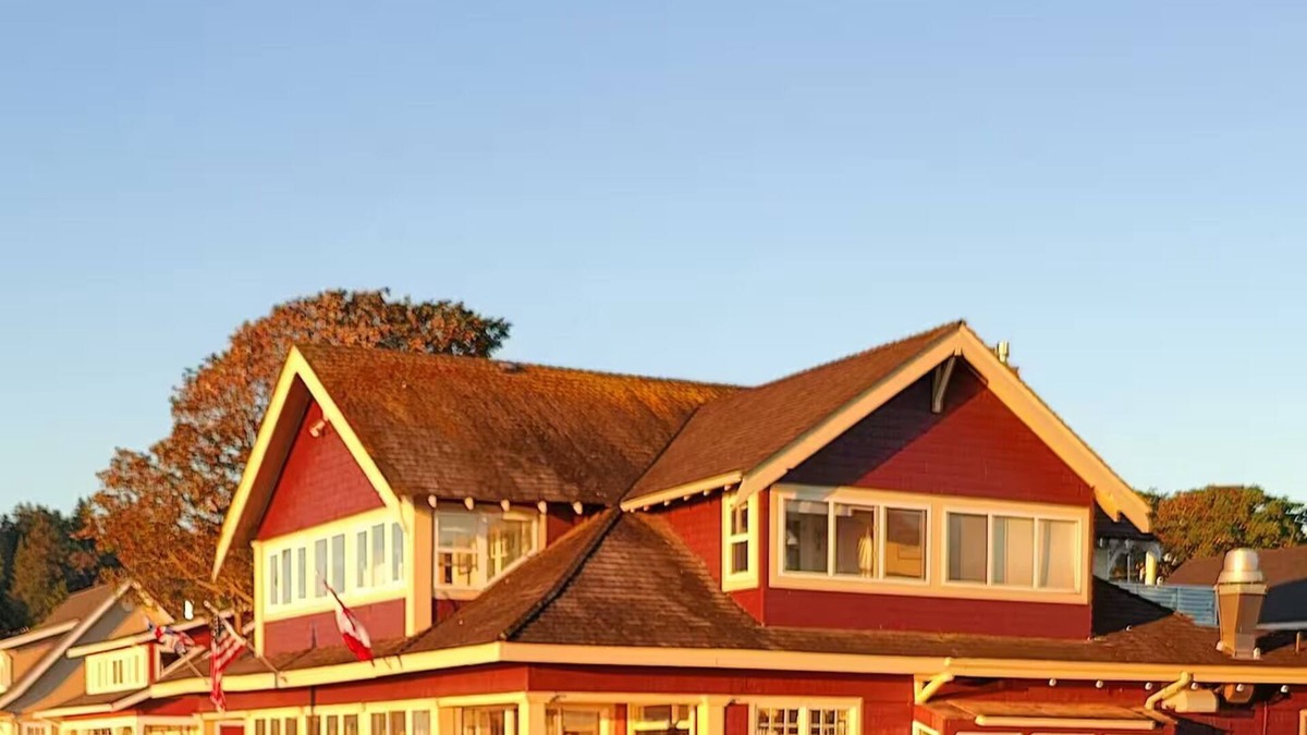 Point Roberts Apartment | Panoramic Views - Maple Beach Waterfront Apartment
