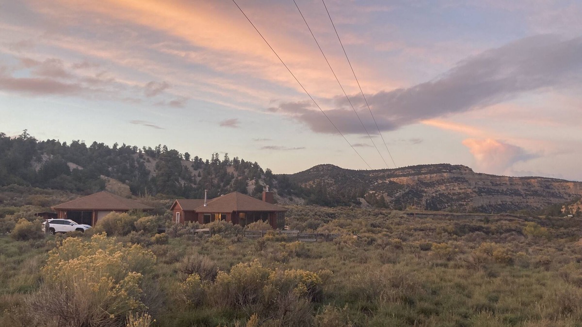 Garfield County House | Panoramic views on 50 private acres!